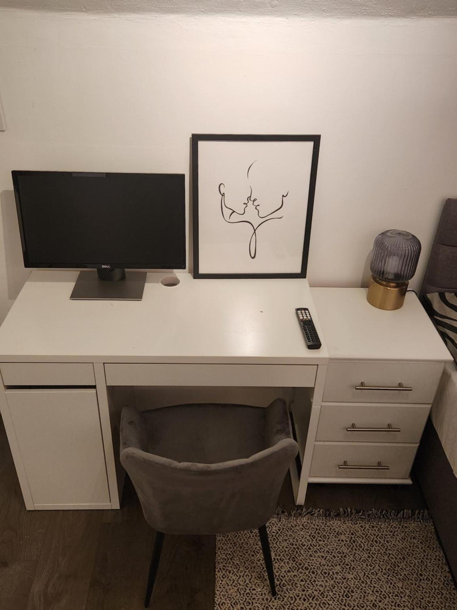 Apartamento Flat With Work Station, Monitor, Smart Tv & Netflix Londres Exterior foto